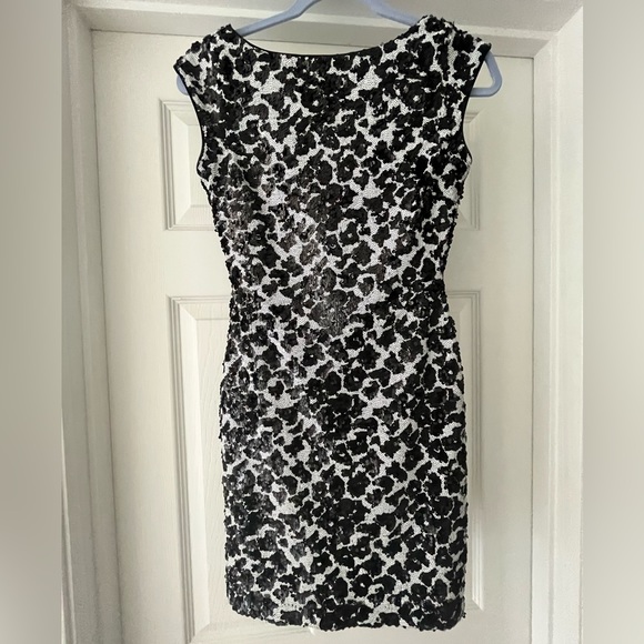 Guess Dress Women's Cap-Sleeve Dalmatian Sequin Size: 2 - Picture 1 of 5